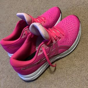 ASICS GEL excite 7 running sneakers.